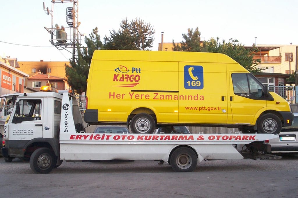 uşak oto çekici hizmetleri